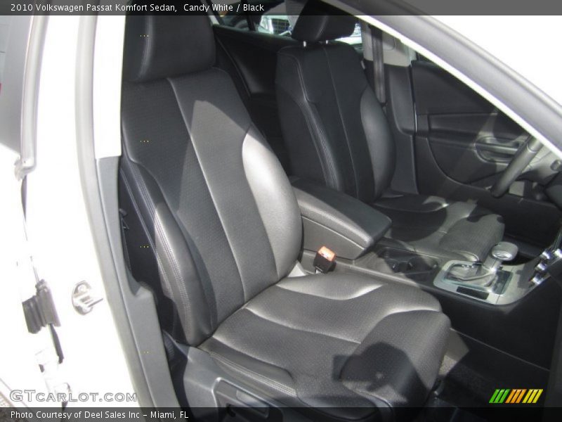 Candy White / Black 2010 Volkswagen Passat Komfort Sedan