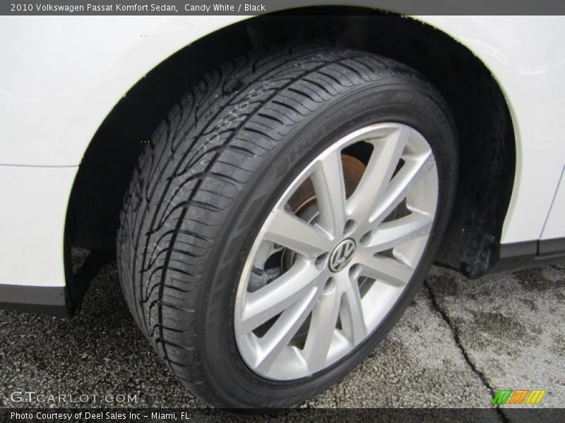 Candy White / Black 2010 Volkswagen Passat Komfort Sedan