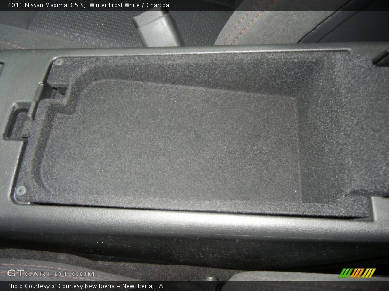 Winter Frost White / Charcoal 2011 Nissan Maxima 3.5 S