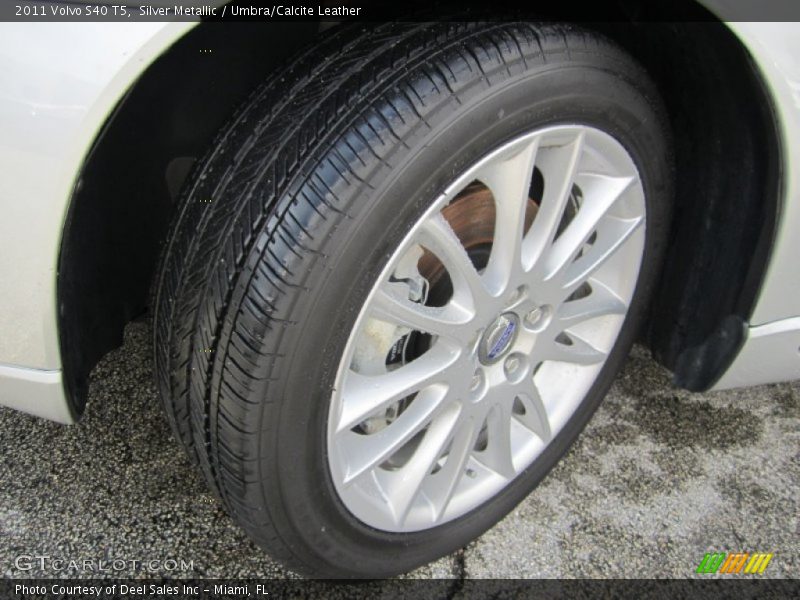 Silver Metallic / Umbra/Calcite Leather 2011 Volvo S40 T5