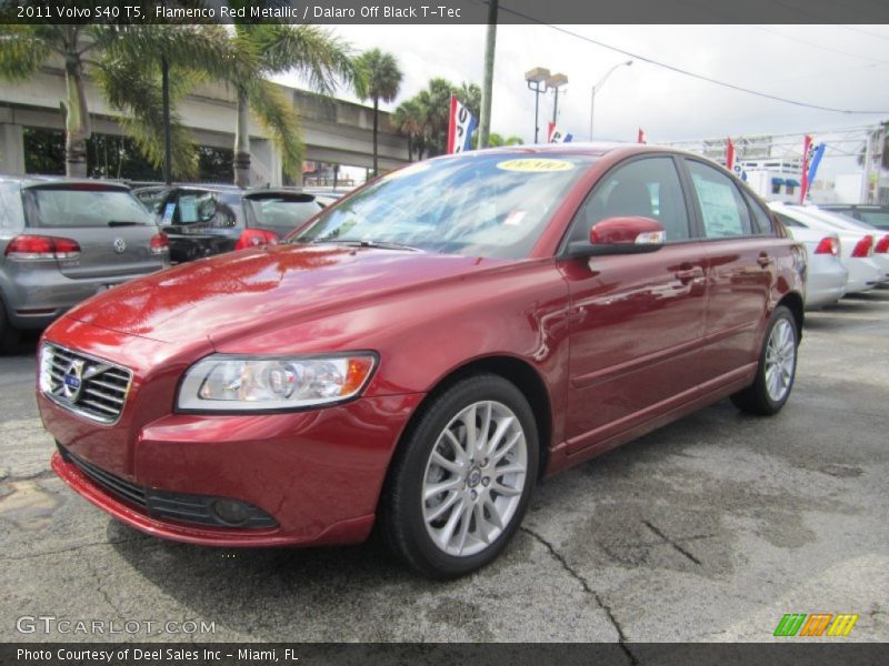 Flamenco Red Metallic / Dalaro Off Black T-Tec 2011 Volvo S40 T5