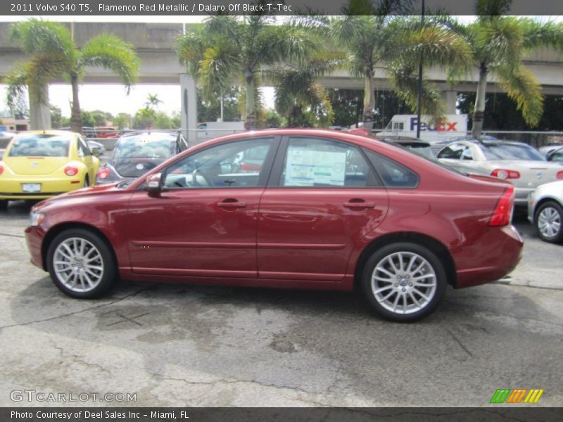 Flamenco Red Metallic / Dalaro Off Black T-Tec 2011 Volvo S40 T5