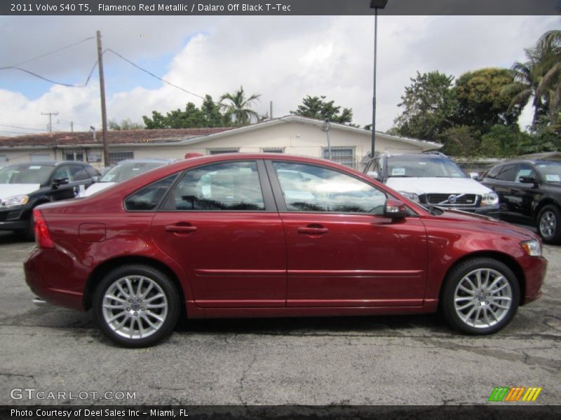 Flamenco Red Metallic / Dalaro Off Black T-Tec 2011 Volvo S40 T5