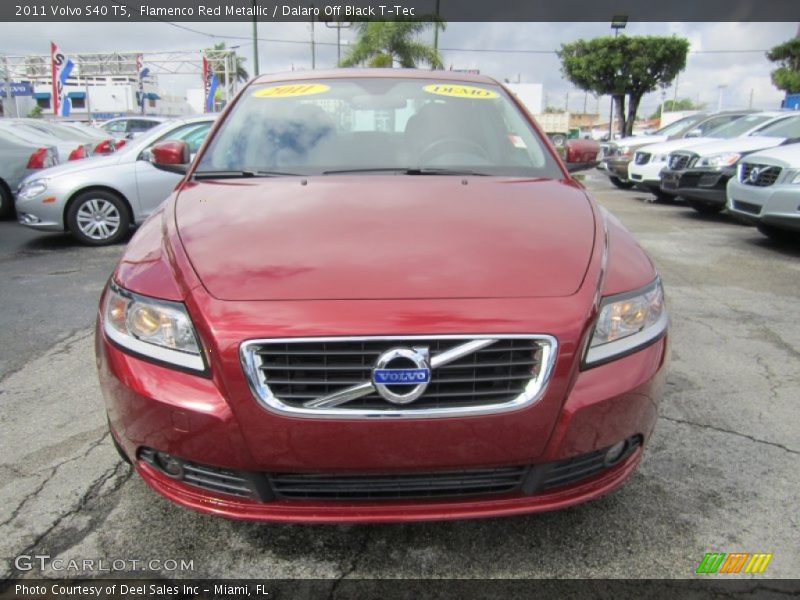 Flamenco Red Metallic / Dalaro Off Black T-Tec 2011 Volvo S40 T5