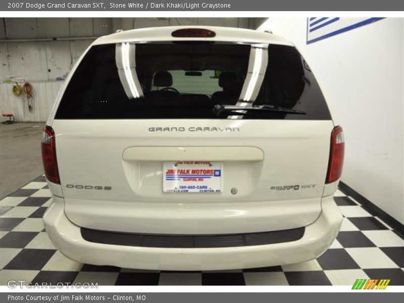 Stone White / Dark Khaki/Light Graystone 2007 Dodge Grand Caravan SXT