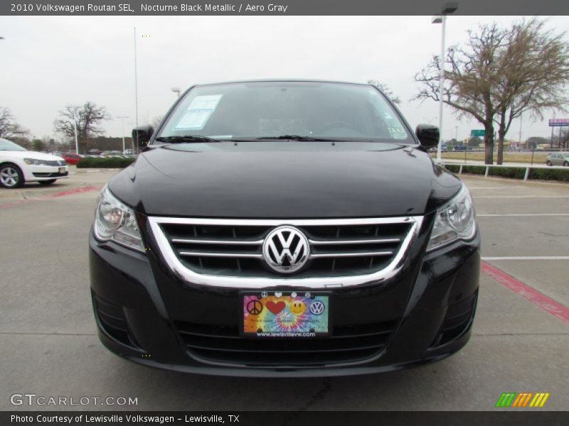 Nocturne Black Metallic / Aero Gray 2010 Volkswagen Routan SEL