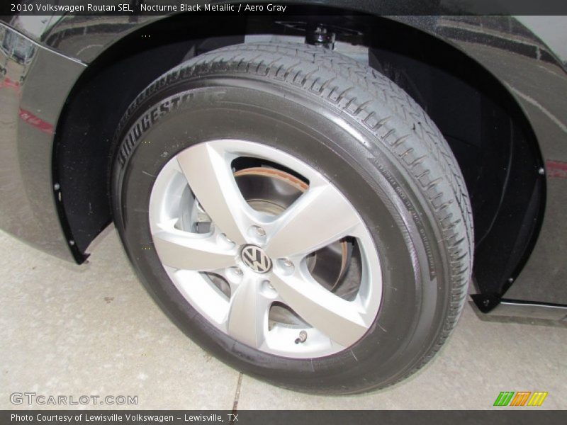  2010 Routan SEL Wheel