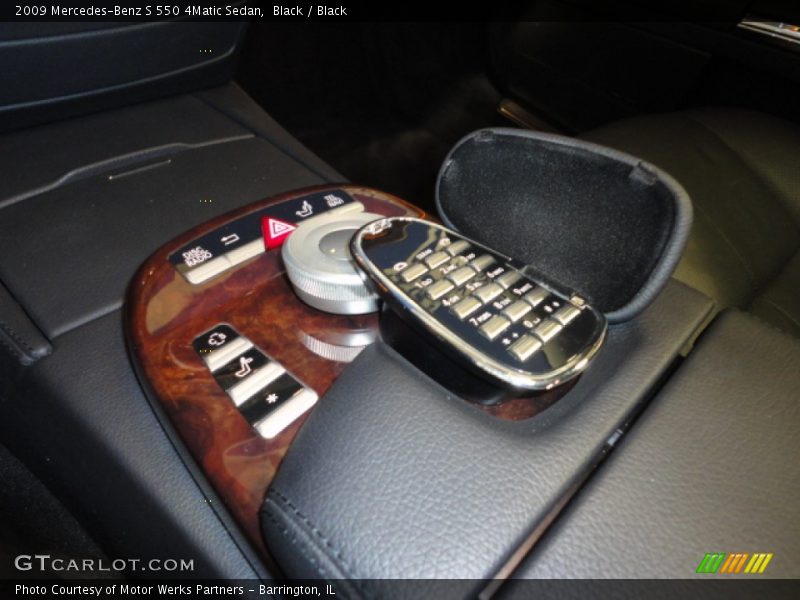 Black / Black 2009 Mercedes-Benz S 550 4Matic Sedan