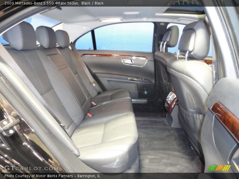 Black / Black 2009 Mercedes-Benz S 550 4Matic Sedan