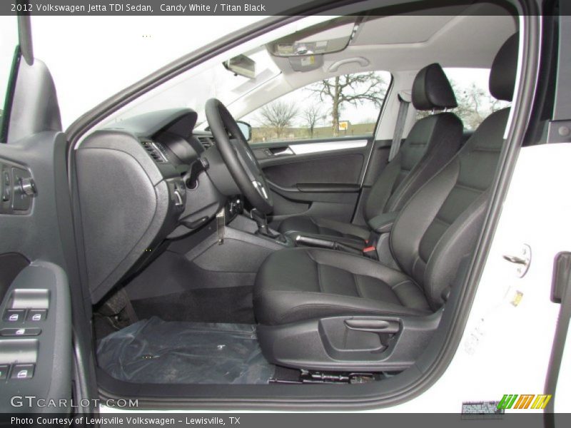 Candy White / Titan Black 2012 Volkswagen Jetta TDI Sedan
