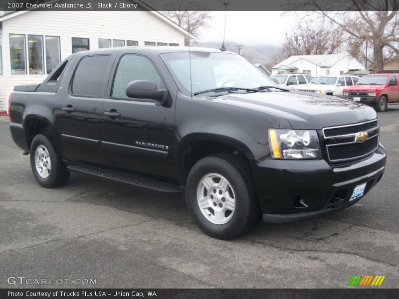 Black / Ebony 2007 Chevrolet Avalanche LS