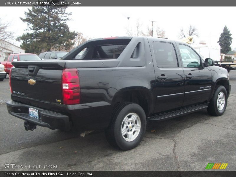 Black / Ebony 2007 Chevrolet Avalanche LS