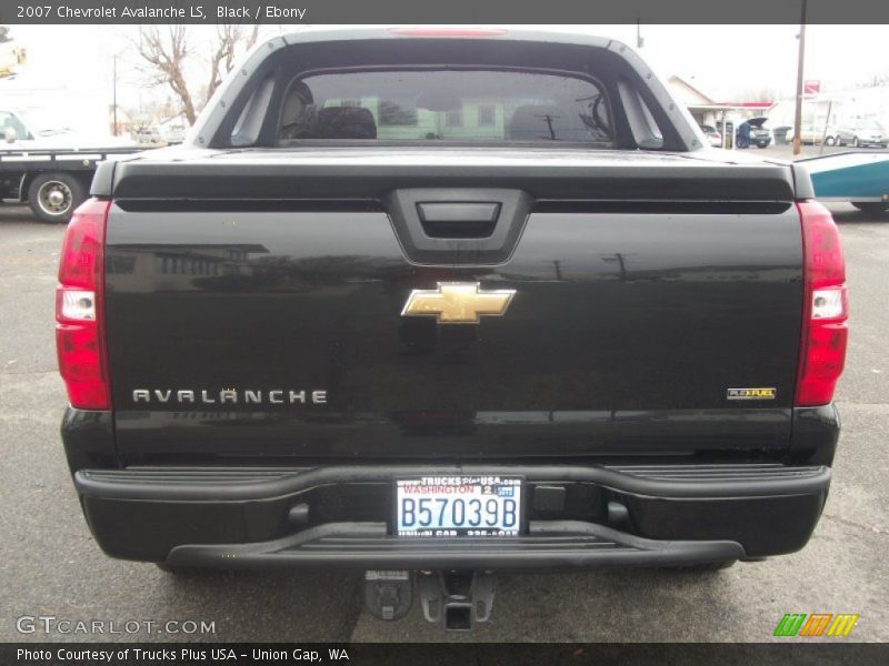 Black / Ebony 2007 Chevrolet Avalanche LS