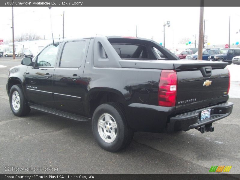 Black / Ebony 2007 Chevrolet Avalanche LS