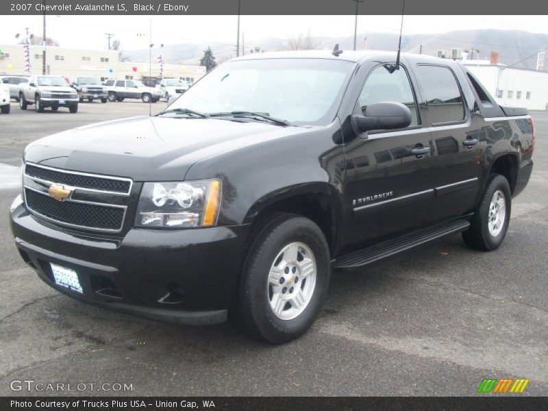 Black / Ebony 2007 Chevrolet Avalanche LS