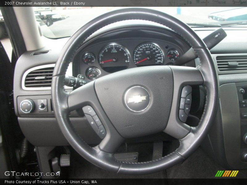 Black / Ebony 2007 Chevrolet Avalanche LS