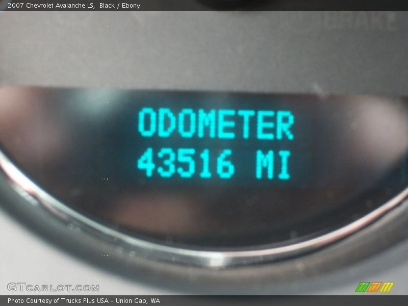 Black / Ebony 2007 Chevrolet Avalanche LS