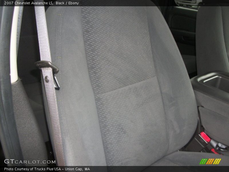 Black / Ebony 2007 Chevrolet Avalanche LS