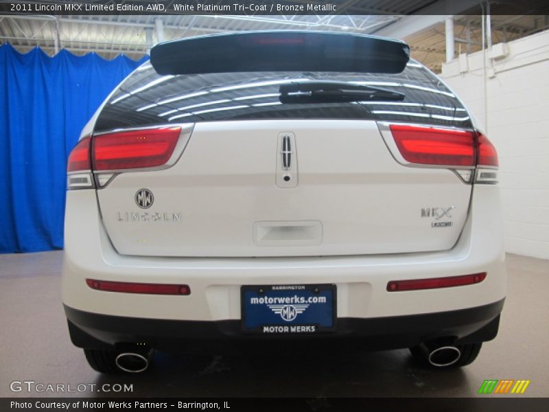 White Platinum Tri-Coat / Bronze Metallic 2011 Lincoln MKX Limited Edition AWD