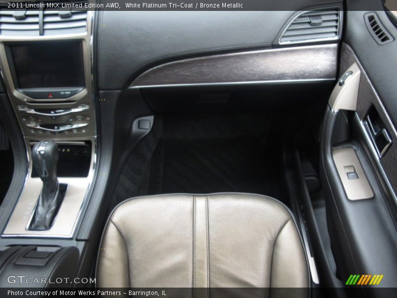 White Platinum Tri-Coat / Bronze Metallic 2011 Lincoln MKX Limited Edition AWD