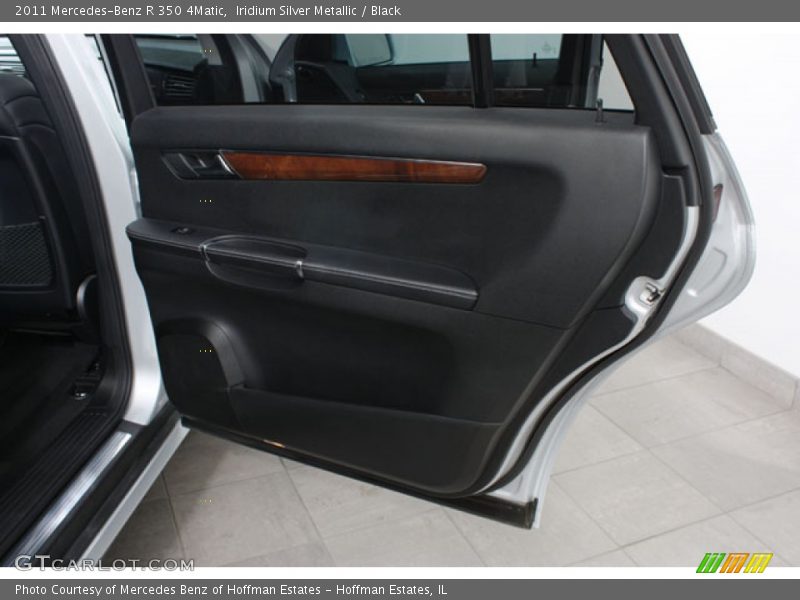 Iridium Silver Metallic / Black 2011 Mercedes-Benz R 350 4Matic