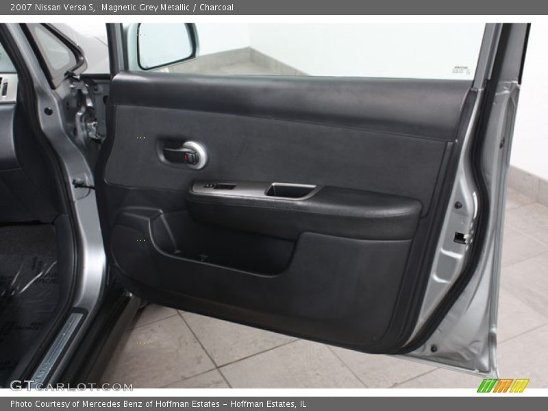 Magnetic Grey Metallic / Charcoal 2007 Nissan Versa S