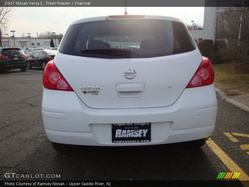 Fresh Powder / Charcoal 2007 Nissan Versa S