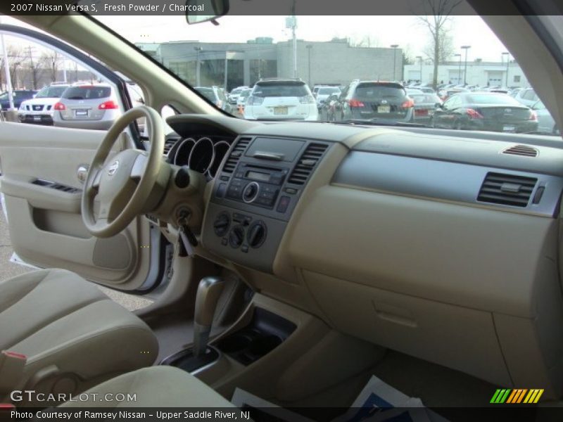 Fresh Powder / Charcoal 2007 Nissan Versa S