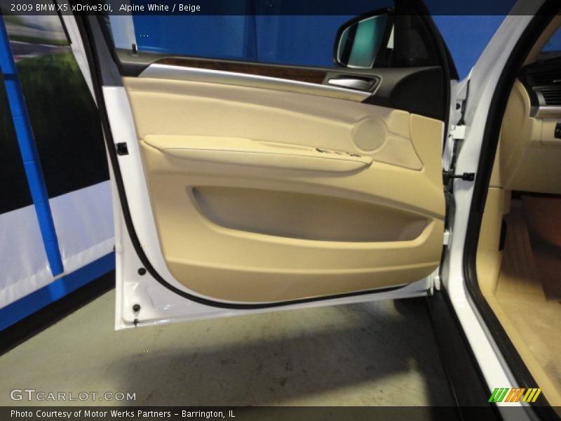 Alpine White / Beige 2009 BMW X5 xDrive30i