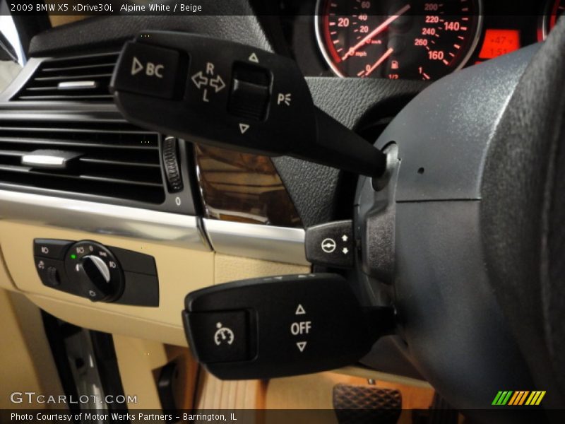 Alpine White / Beige 2009 BMW X5 xDrive30i