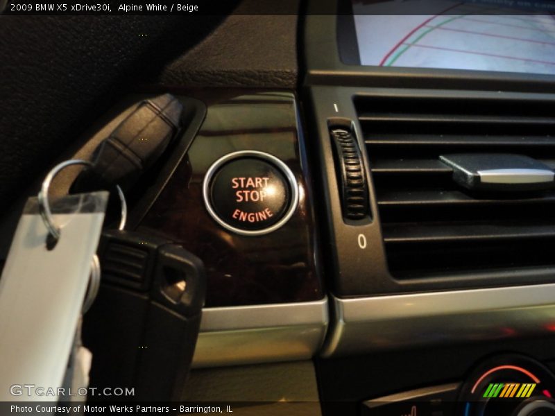 Alpine White / Beige 2009 BMW X5 xDrive30i