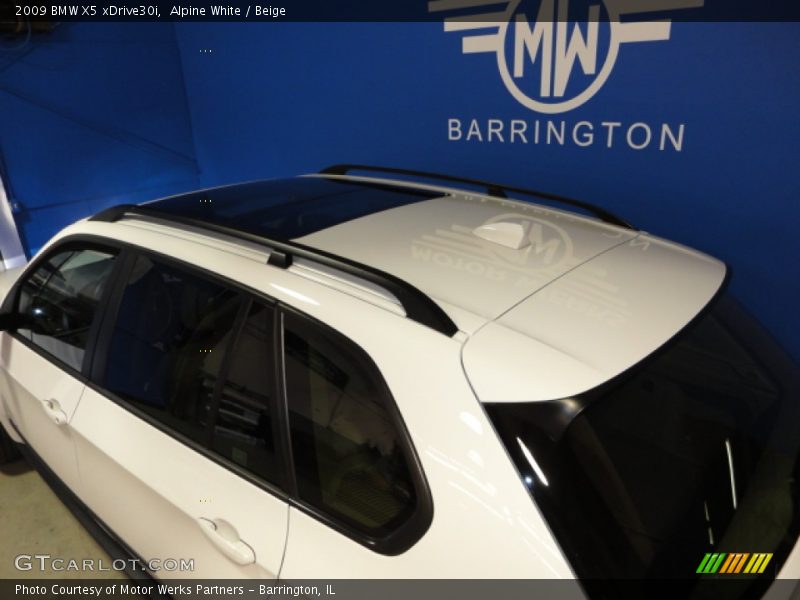 Alpine White / Beige 2009 BMW X5 xDrive30i