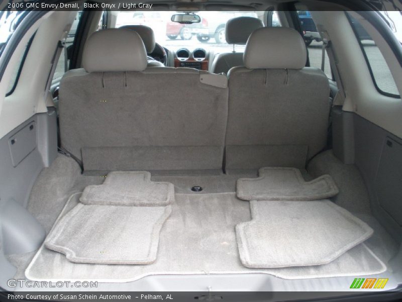 Black Onyx / Light Gray 2006 GMC Envoy Denali