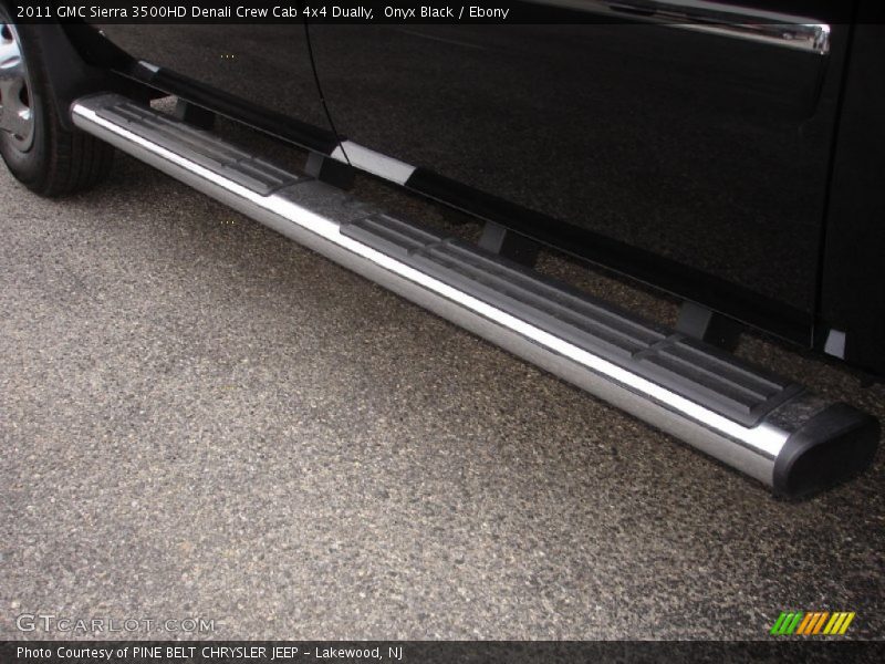 Onyx Black / Ebony 2011 GMC Sierra 3500HD Denali Crew Cab 4x4 Dually