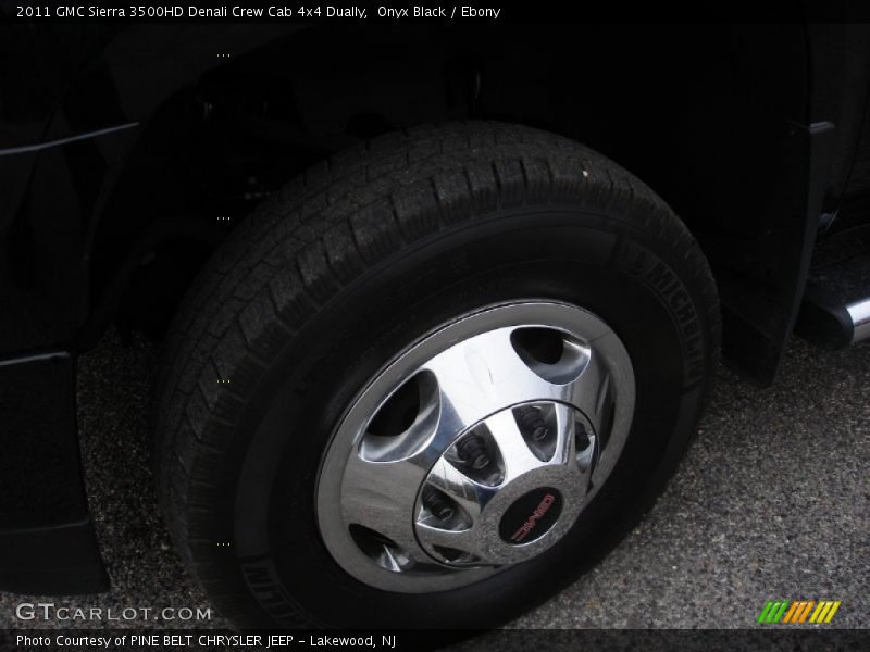 Onyx Black / Ebony 2011 GMC Sierra 3500HD Denali Crew Cab 4x4 Dually