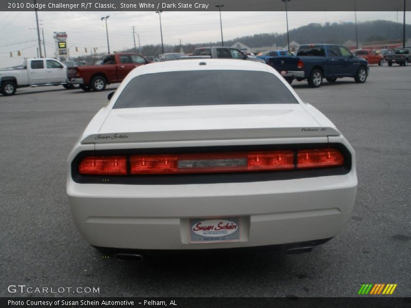 Stone White / Dark Slate Gray 2010 Dodge Challenger R/T Classic