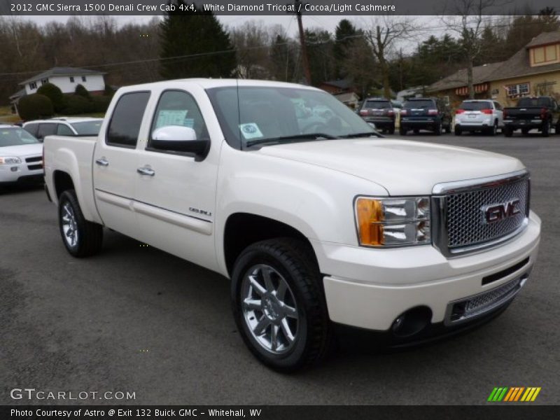 Front 3/4 View of 2012 Sierra 1500 Denali Crew Cab 4x4