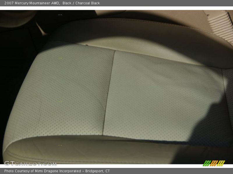 Black / Charcoal Black 2007 Mercury Mountaineer AWD