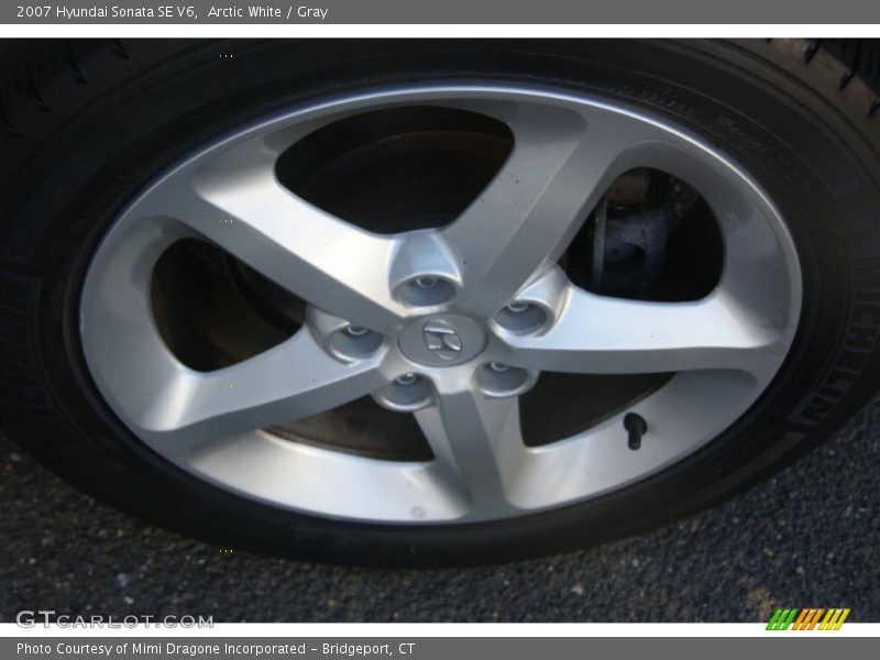 Arctic White / Gray 2007 Hyundai Sonata SE V6