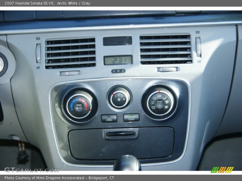 Arctic White / Gray 2007 Hyundai Sonata SE V6