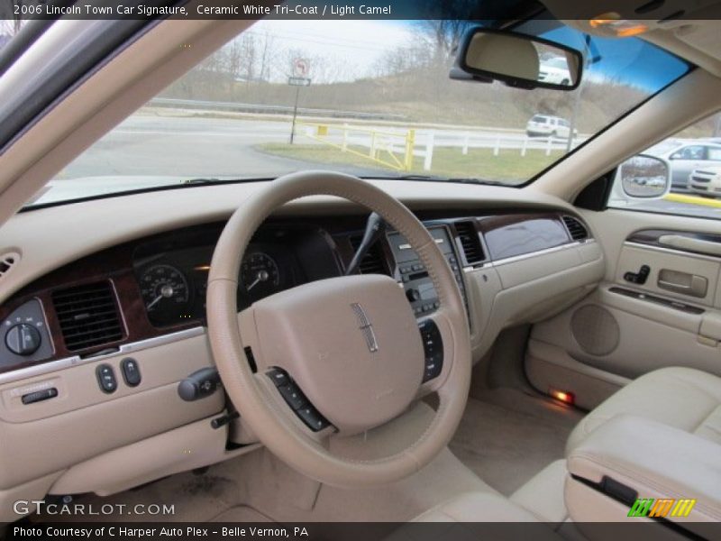 Dashboard of 2006 Town Car Signature