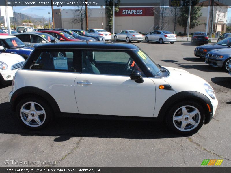 Pepper White / Black/Grey 2009 Mini Cooper Hardtop