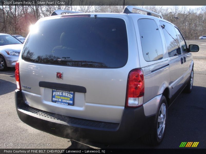 Silver Pearl / Gray 2006 Saturn Relay 2