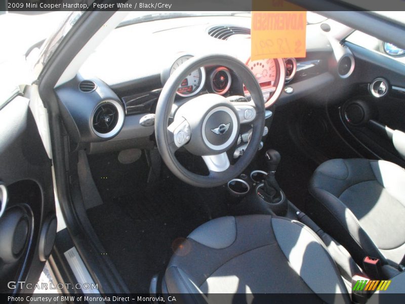Pepper White / Black/Grey 2009 Mini Cooper Hardtop