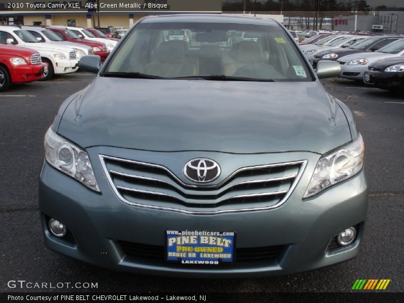 Aloe Green Metallic / Bisque 2010 Toyota Camry XLE