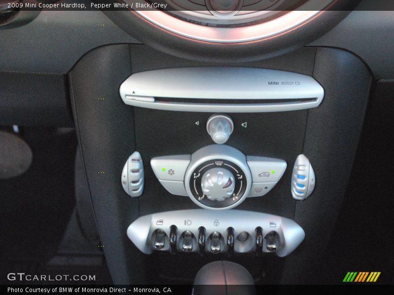 Pepper White / Black/Grey 2009 Mini Cooper Hardtop