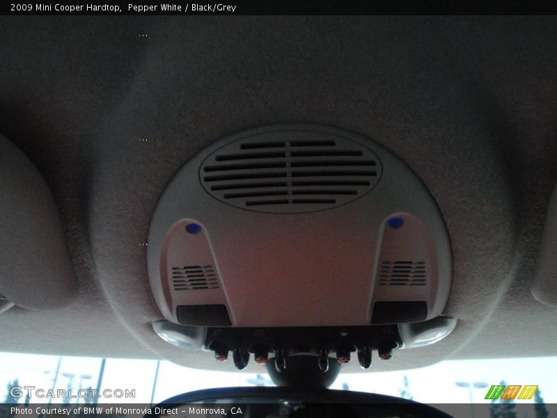 Pepper White / Black/Grey 2009 Mini Cooper Hardtop