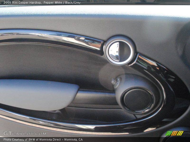 Pepper White / Black/Grey 2009 Mini Cooper Hardtop