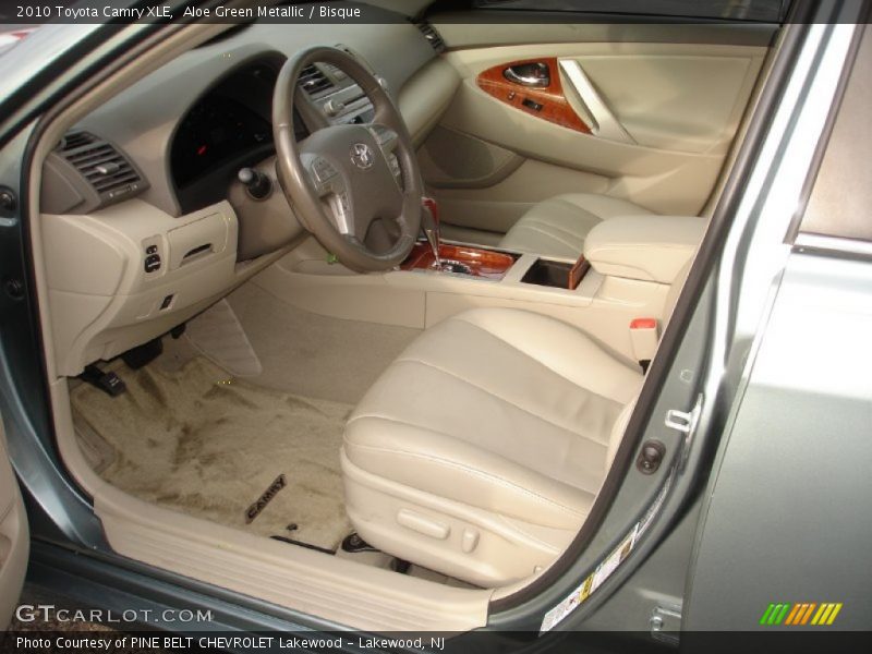 Aloe Green Metallic / Bisque 2010 Toyota Camry XLE