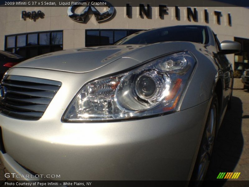 Liquid Platinum / Graphite 2009 Infiniti G 37 x S Sedan